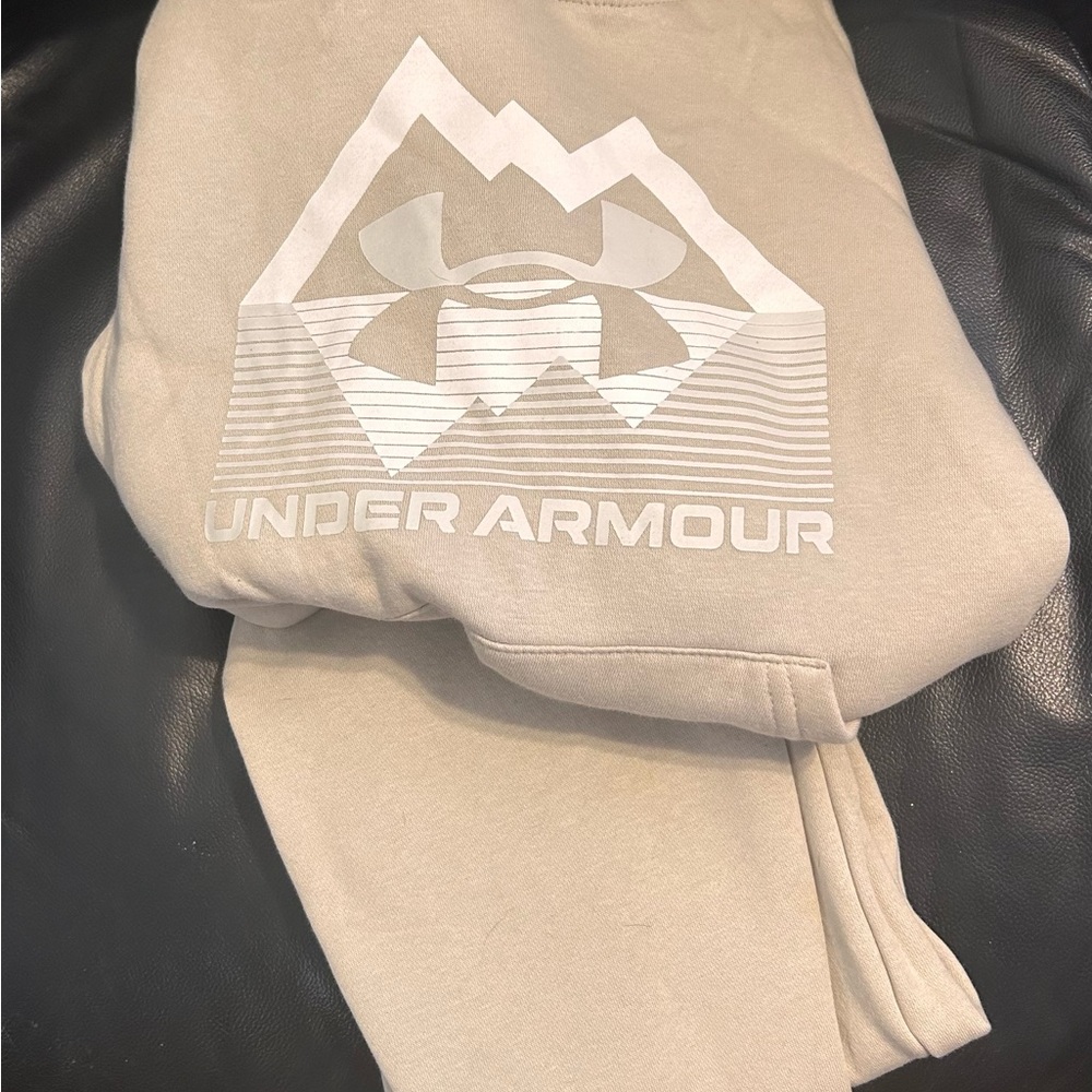 Under Armour Light Tan Sweatshirt
